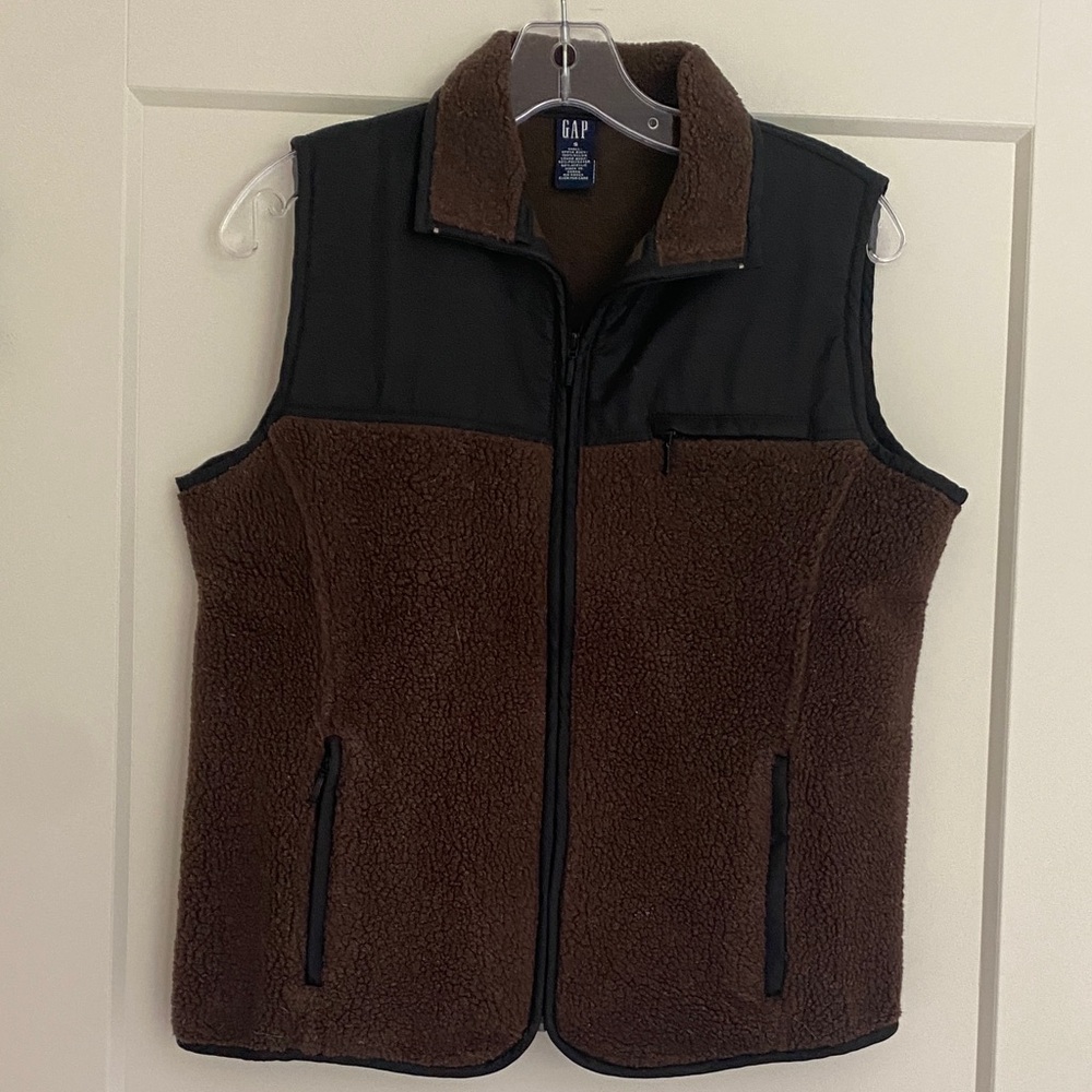 Gap Fleece Vest Size Small